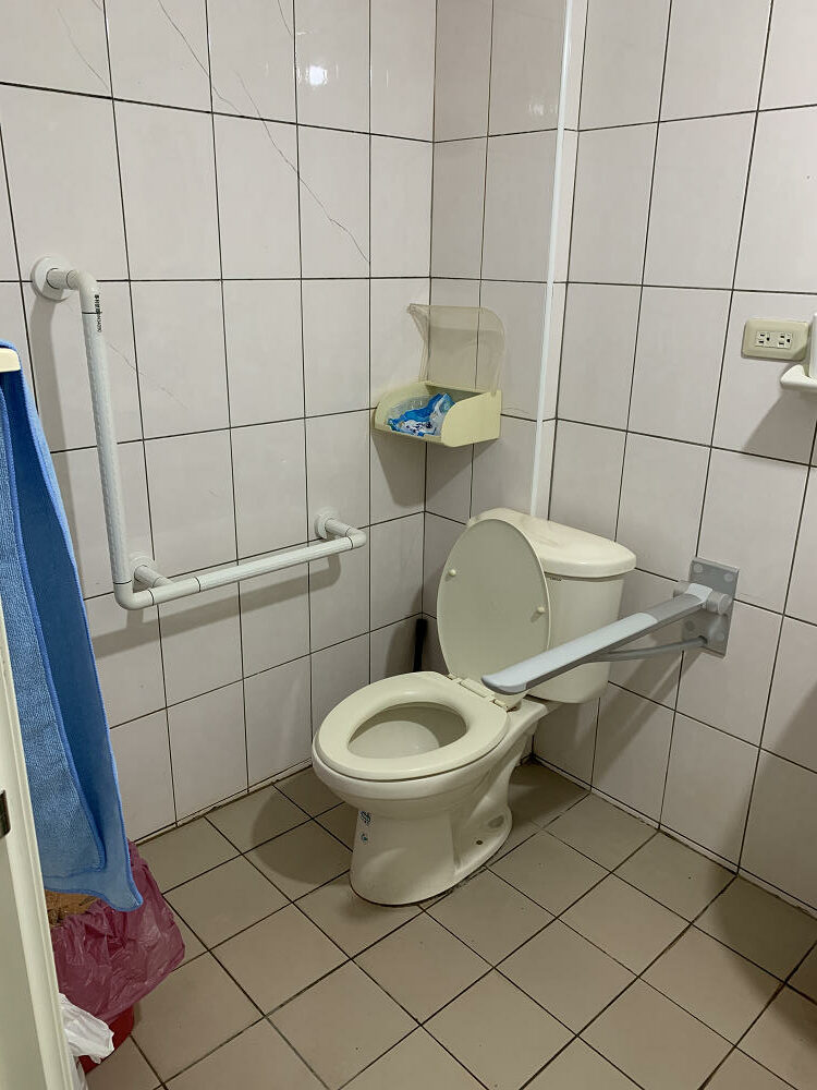 2樓無障礙廁所-完工